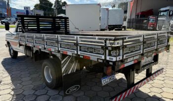 Ford F-4000 – Ano: 1990 – Carroceria cheio