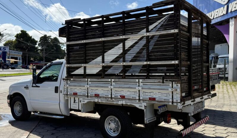 Ford F-350 – Ano: 2011 – Carroceria cheio