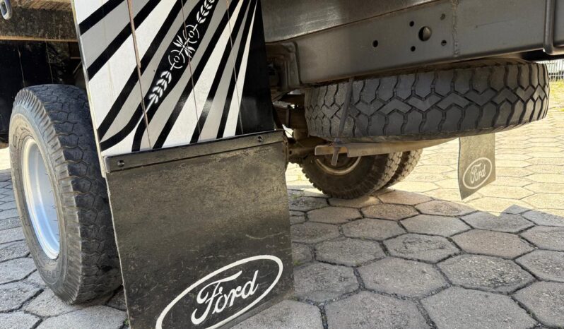 Ford F-4000 – Ano: 1990 – Carroceria cheio