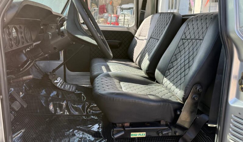 Ford F-4000 – Ano: 1987 – Carroceria cheio