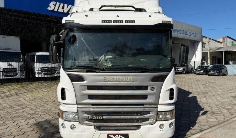 Scania P-310 Bi-truck – Ano: 2014 – Baú Refrigerado cheio