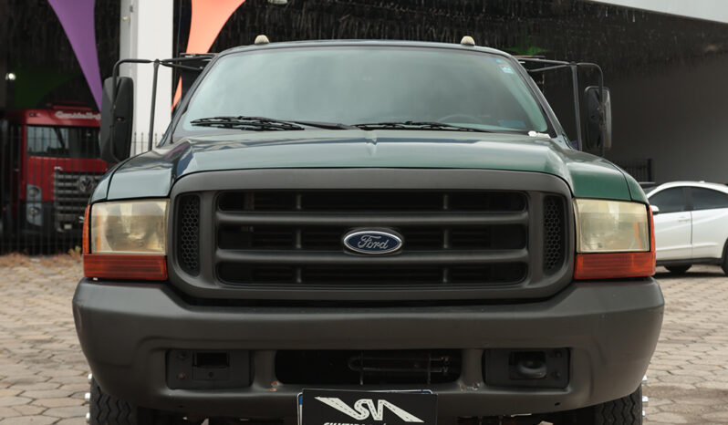 Ford F-4000 – Ano: 2002 – Carroceria cheio
