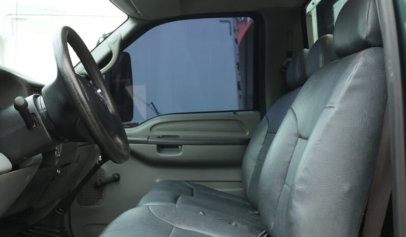 Ford F-4000 – Ano: 2002 – Carroceria cheio