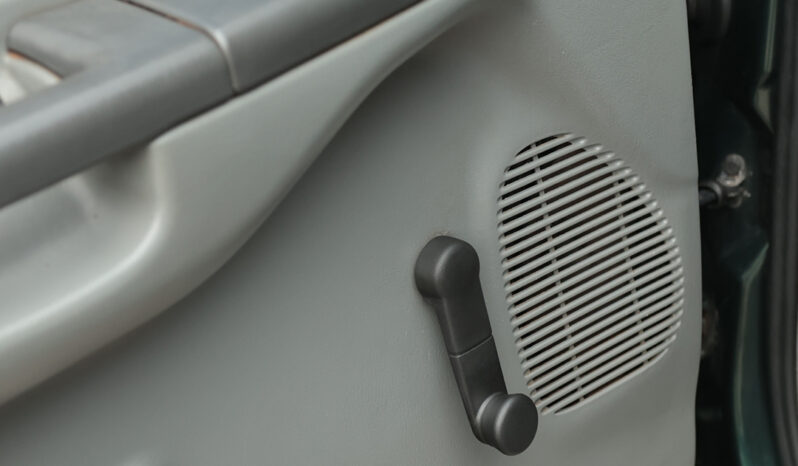 Ford F-4000 – Ano: 2002 – Carroceria cheio