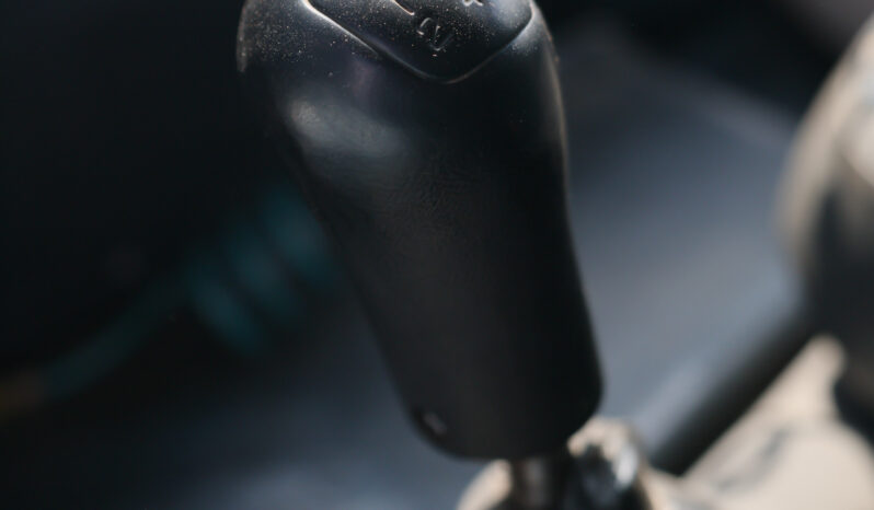 Ford Cargo 712 – Ano: 2011 – Baú cheio