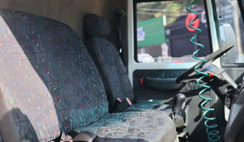 Ford Cargo 712 – Ano: 2011 – Baú cheio