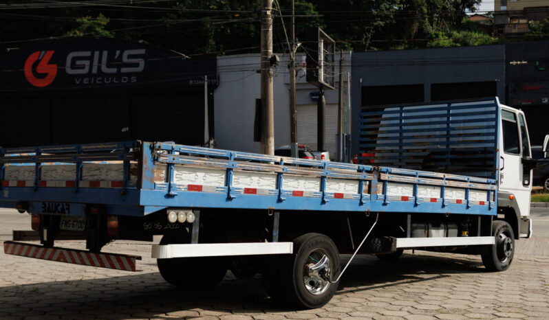 Ford Cargo 816 – Ano: 2015 – Carroceria cheio