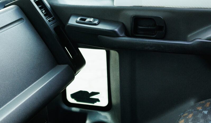 Ford Cargo 816 – Ano: 2015 – Carroceria cheio