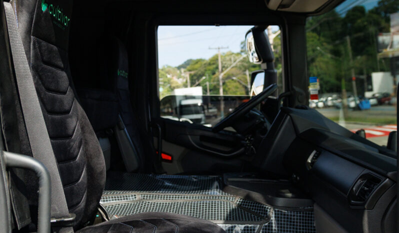 Scania P-320 Bi-Truck – Ano: 2025 – Bx Km cheio