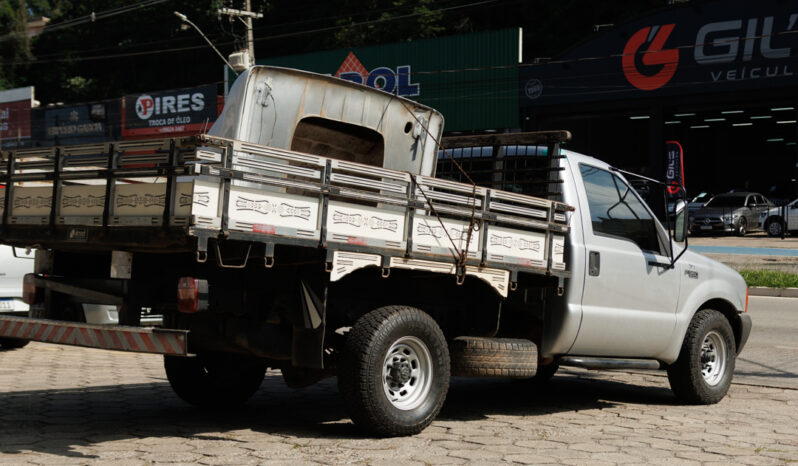 Ford F-350 – Ano: 2003 – Carroceria cheio