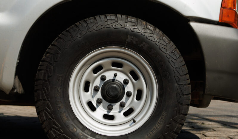 Ford F-350 – Ano: 2003 – Carroceria cheio