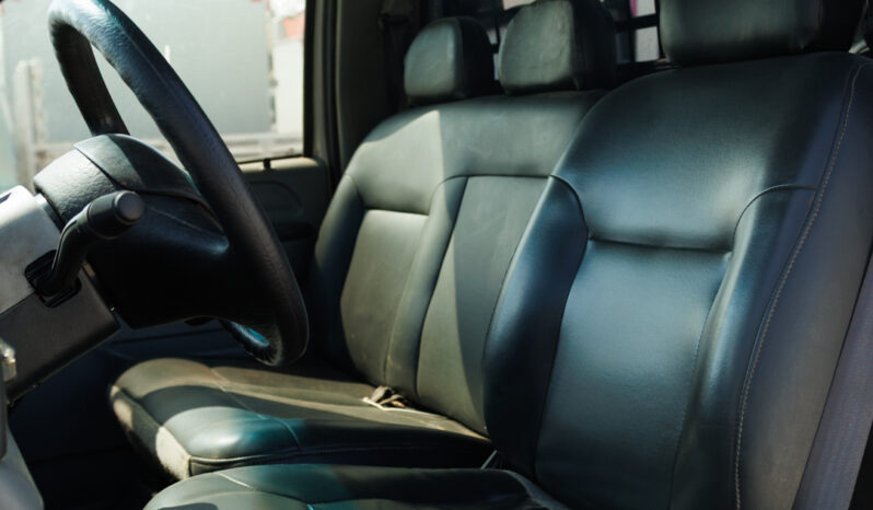 Ford F-350 – Ano: 2003 – Carroceria cheio