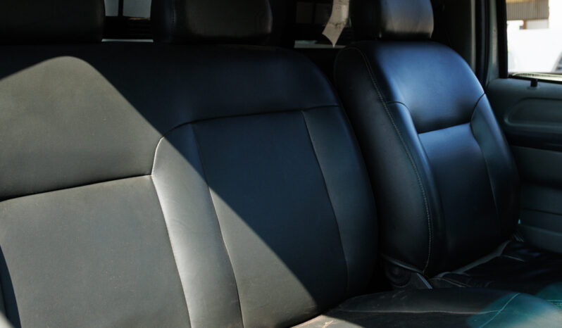 Ford F-350 – Ano: 2003 – Carroceria cheio