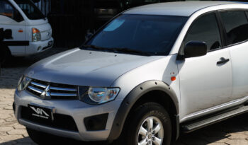 Mitsubishi L200 Triton – Ano: 2013 – Diesel cheio