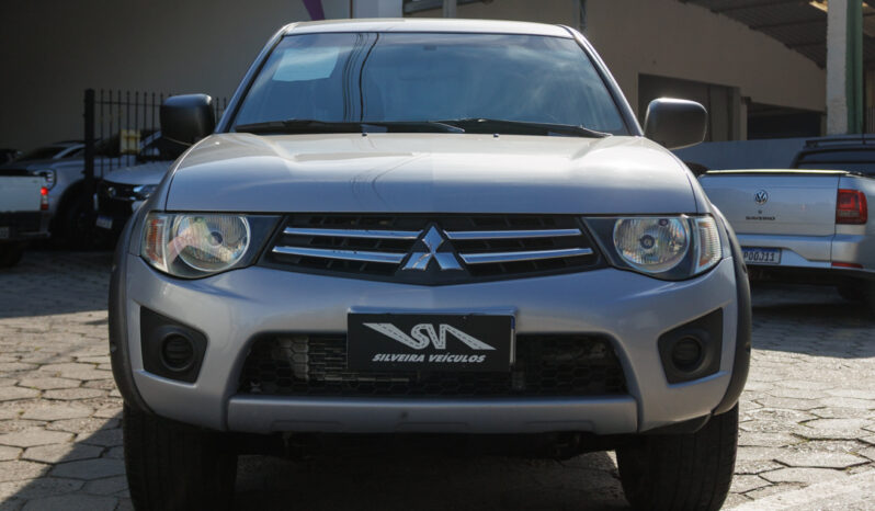 Mitsubishi L200 Triton – Ano: 2013 – Diesel cheio