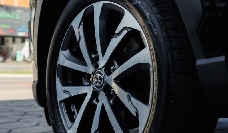 Toyota Corolla Cross XRE – Ano: 2024 – Baixo Km cheio