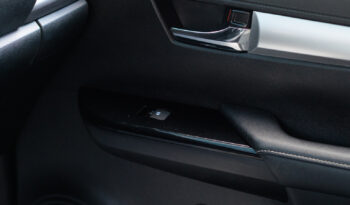 Toyota Hilux SRX – Ano: 2024 – Baixo Km cheio