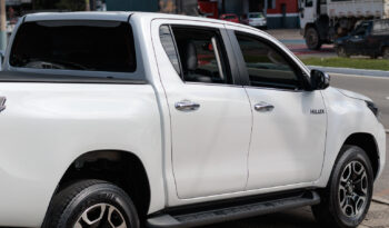 Toyota Hilux SRX – Ano: 2024 – Baixo Km cheio