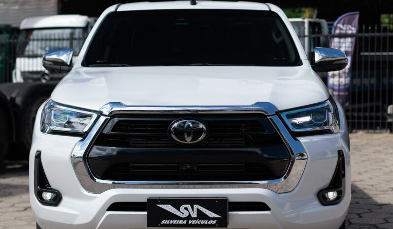 Toyota Hilux SRX – Ano: 2024 – Baixo Km cheio