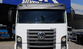 VW 17-250 Constellation – Ano: 2011 – Carroceria cheio