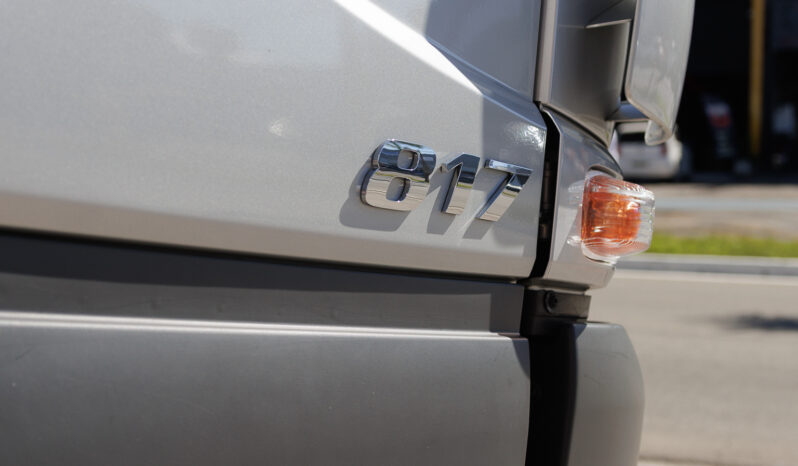 Mercedes-Benz Accelo 817 – Ano: 2023 – Baú cheio