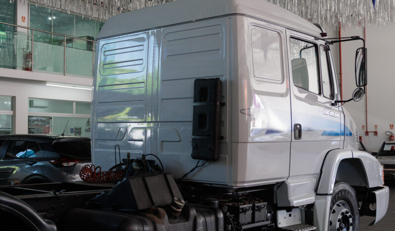 Mercedes-Benz L 1634 – Ano: 2009 – Cavalo 4 x 2 cheio