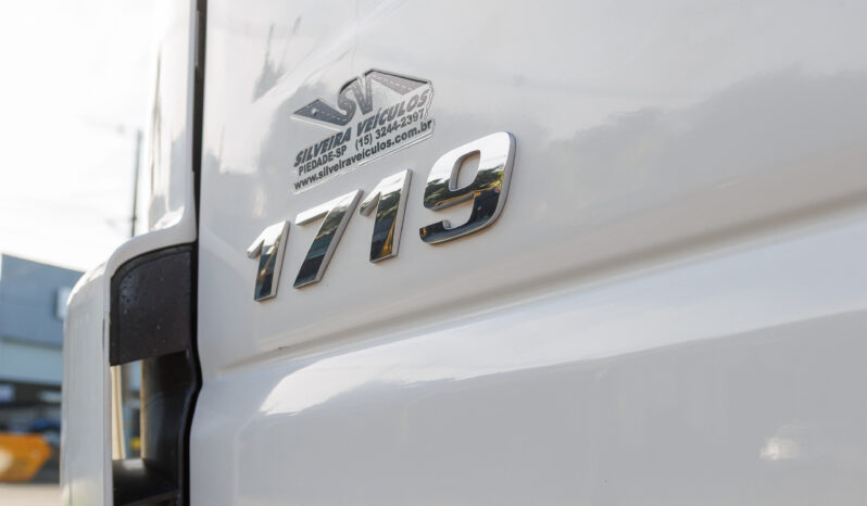 Mercedes-Benz Atego 1719 – Ano: 2019 – Carroceria e Munck cheio