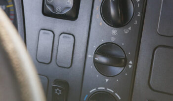 Mercedes-Benz Atego 1719 – Ano: 2019 – Carroceria e Munck cheio