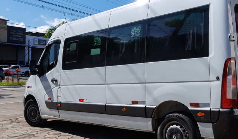 Renault Van Master Mart – Ano: 2019 – 16 Lugares cheio