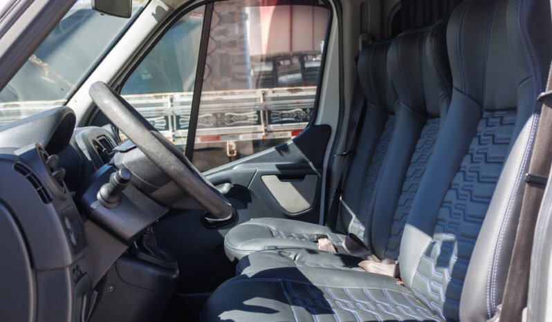 Renault Van Master Mart – Ano: 2019 – 16 Lugares cheio