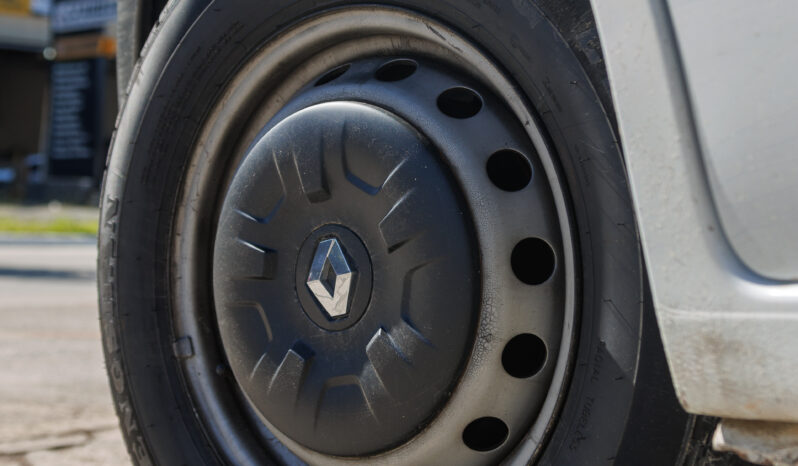Renault Van Master Mart – Ano: 2019 – 16 Lugares cheio