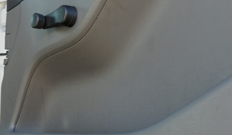 VW 17-210 Constellation – Ano: 2026 – Carroceria c/ Plataforma cheio