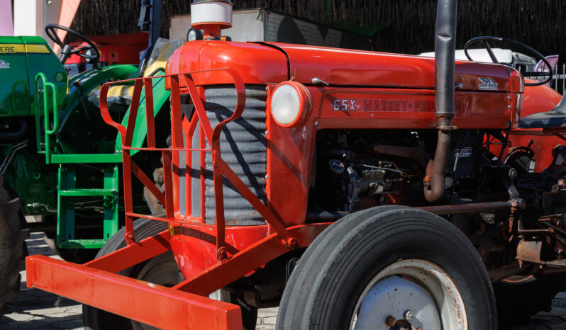 Trator Massey Ferguson 65 X – Ano: 1972 – 4 x 2 cheio