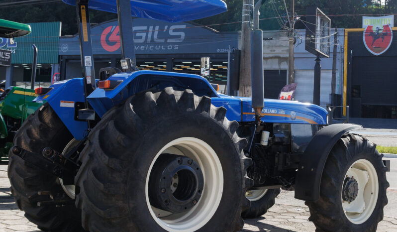 Trator New Holland 7630 – Ano: 2023 – Muito Conservado cheio