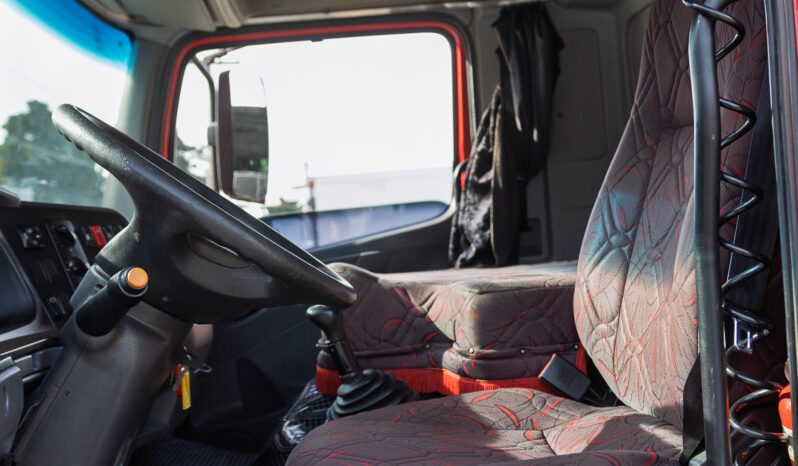 Mercedes-Benz Atego 2425 – Bi-Truck – Ano: 2011 – Carroceria cheio