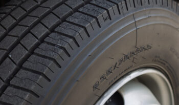 VW 11.180 – Ano: 2025 – Carroceria – Baixo Km cheio
