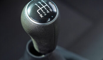VW 11.180 – Ano: 2025 – Carroceria – Baixo Km cheio