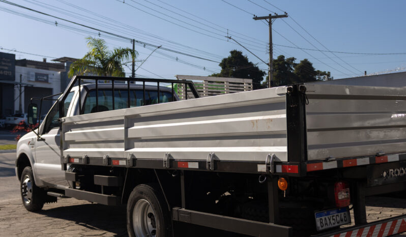 Ford F-4000 – Ano: 2017 – 4 x 4 – Carroceria cheio