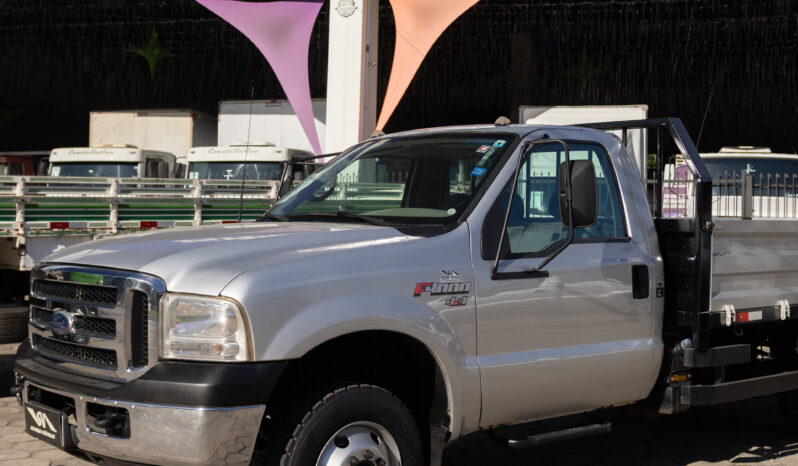 Ford F-4000 – Ano: 2017 – 4 x 4 – Carroceria cheio