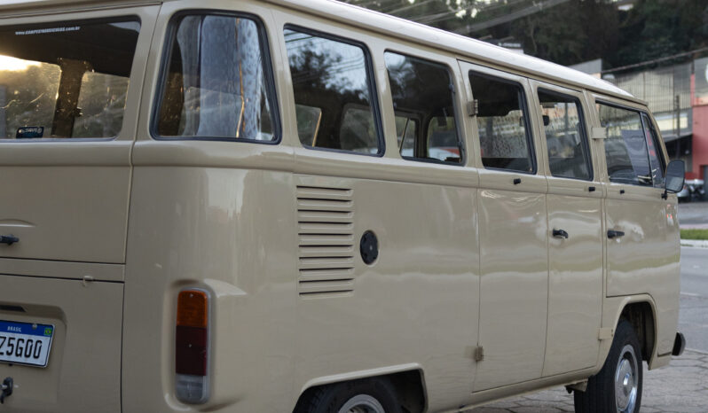 VW Kombi – Ano: 1986 – R A R I D A D E cheio