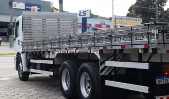 VW 24-250 Constellation – Ano: 2010 – Carroceria cheio