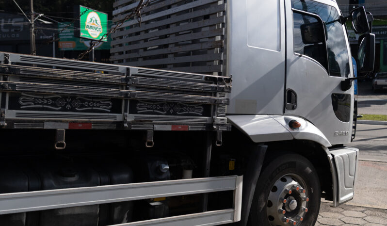 Ford Cargo 2429 – Ano: 2013 – Carroceria cheio