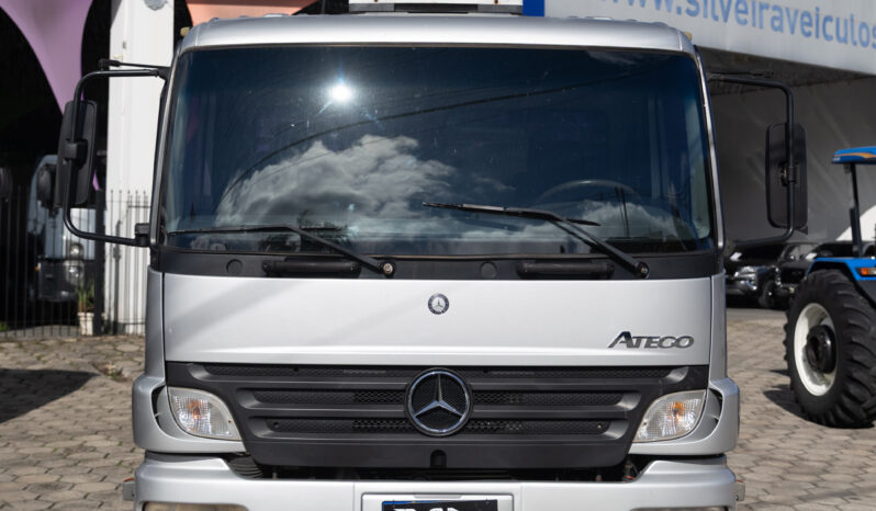 Mercedes-Benz Atego 1718 – Ano: 2008 – Carroceria cheio