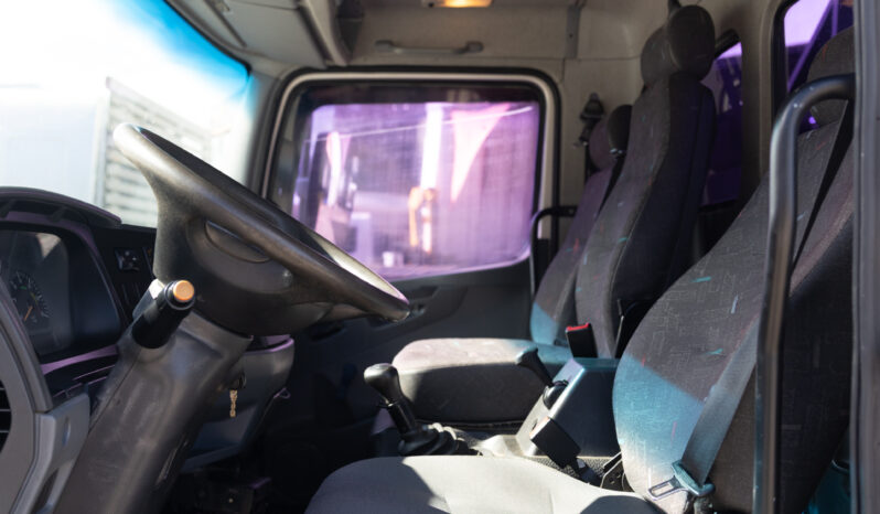 Mercedes-Benz Atego 1718 – Ano: 2008 – Carroceria cheio