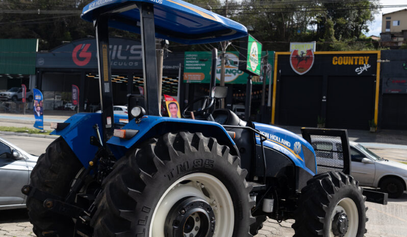 Trator New Holland TT 5.90 – Ano: 2021 – 4 x 4 cheio