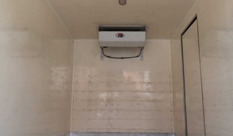 Mercedes-Benz Sprinter 311 Street – Ano: 2014 – Baú Refrigerado cheio