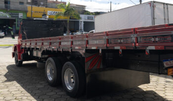 Mercedes-Benz 1620 – Ano: 2001 – Carroceria cheio