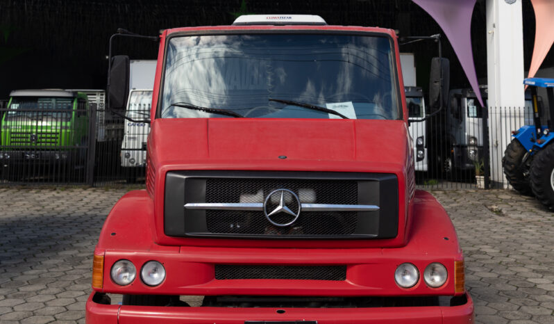 Mercedes-Benz 1620 – Ano: 2001 – Carroceria cheio