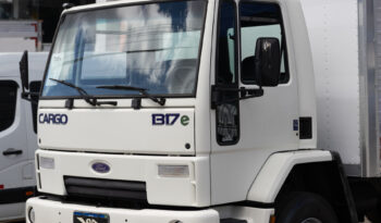 Ford Cargo 1317 – Ano: 2008 – Baú cheio