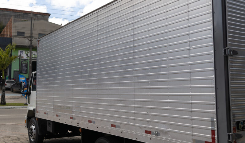 Ford Cargo 1317 – Ano: 2008 – Baú cheio